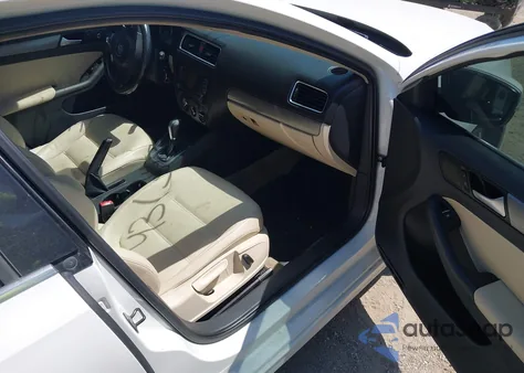 2014 Volkswagen Jetta 2.0L Tdi from USA, damaged, VIN 3VWLL7AJ4EM360703